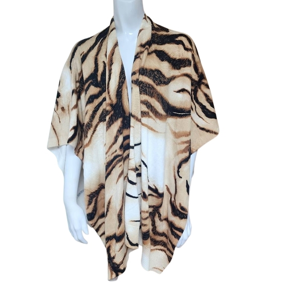 Chico's Animal Print Knit Shawl Wrap (S/M) - Picture 3 of 6